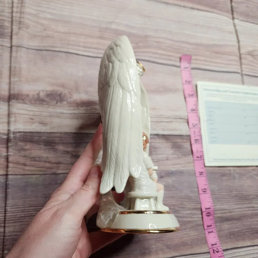 The Bradford Exchange Heavens Gentle Touch "Angel Of Love" RN Nurse Figurine - Picture 5 of 9